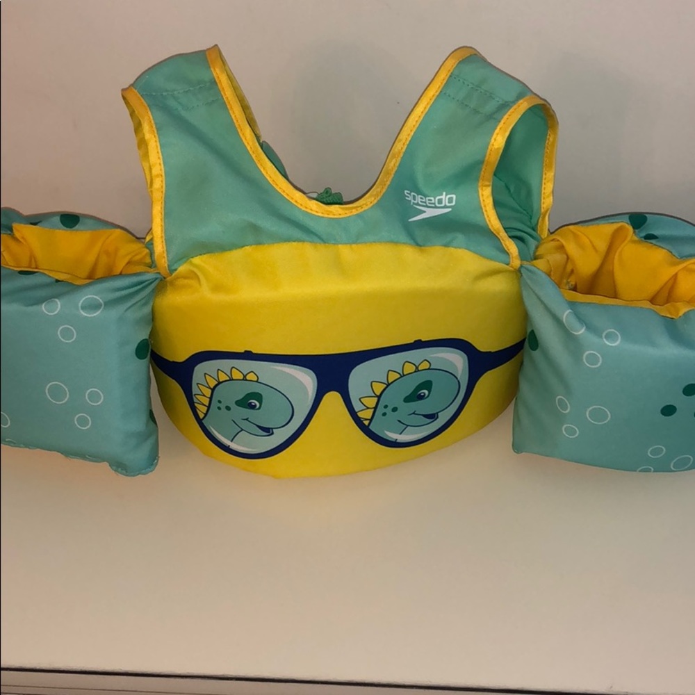 Child life jacket